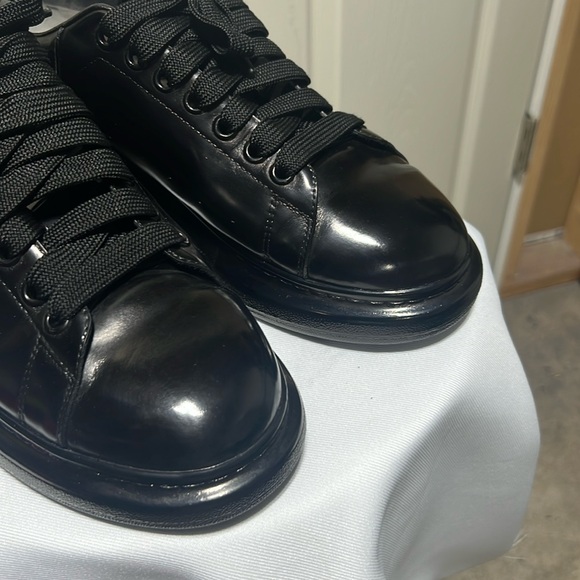Alexander McQueen Larry Sneakers “Custom” Stealth Black Men’s Sz. 11 (44) - Picture 13 of 14